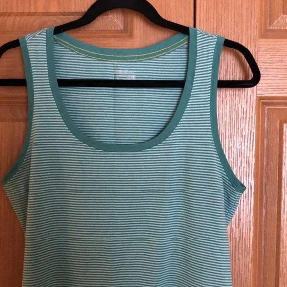 Eddie Bauer Myriad U Neck Tank NWT - Picture 2 of 2